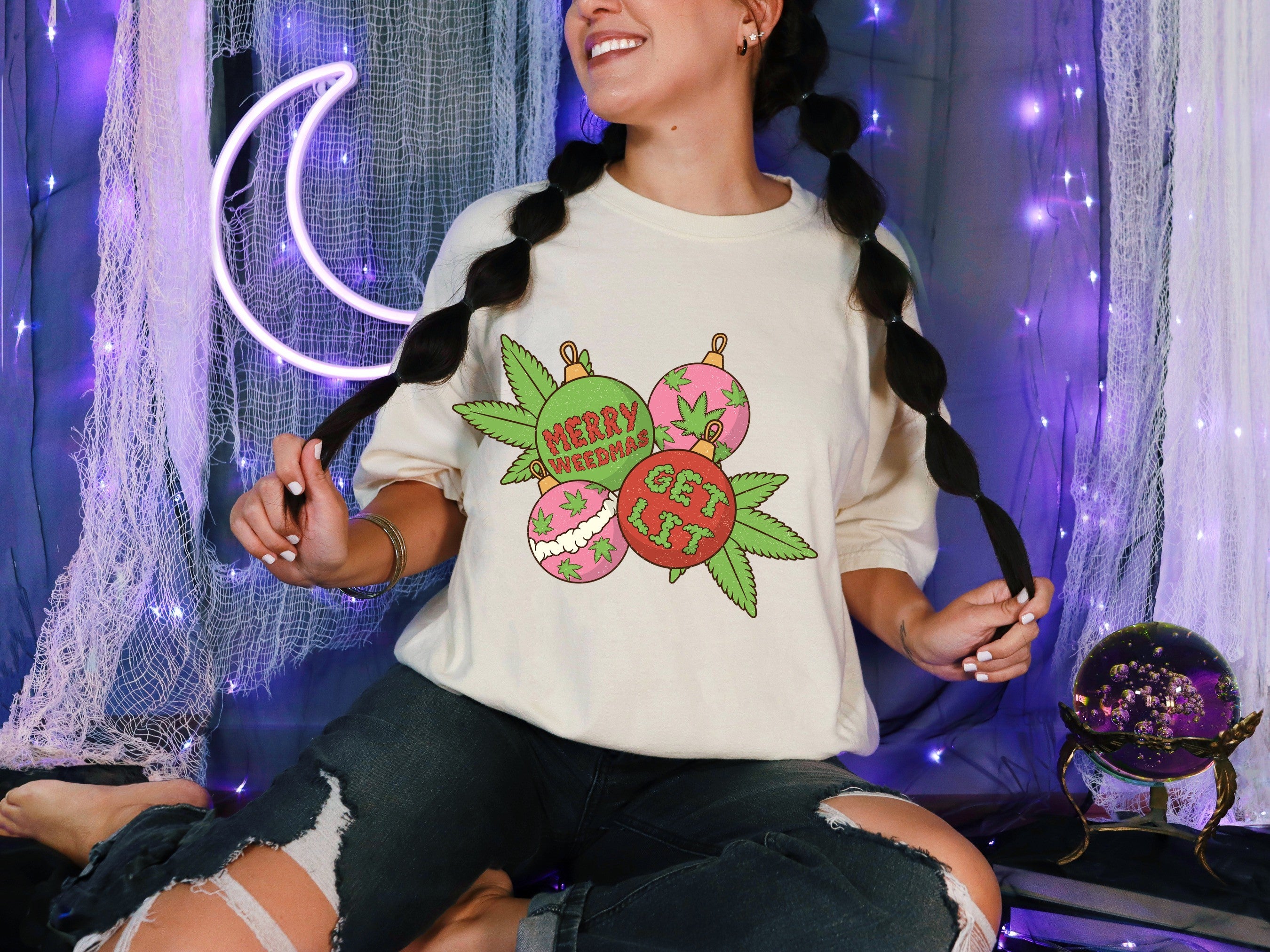 Weedmas Ball — weedmas-ball_CC1717Ivory01.jpg